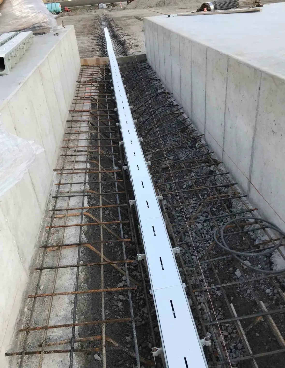 Manufacturing linear drainage