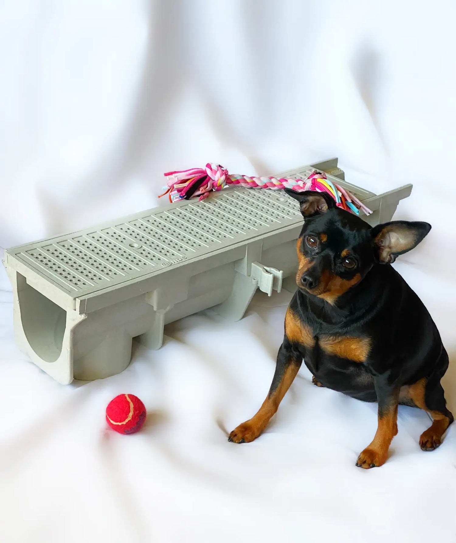 Swiftdrain 600 Kennel Drain WIth Paw Proof Grates
