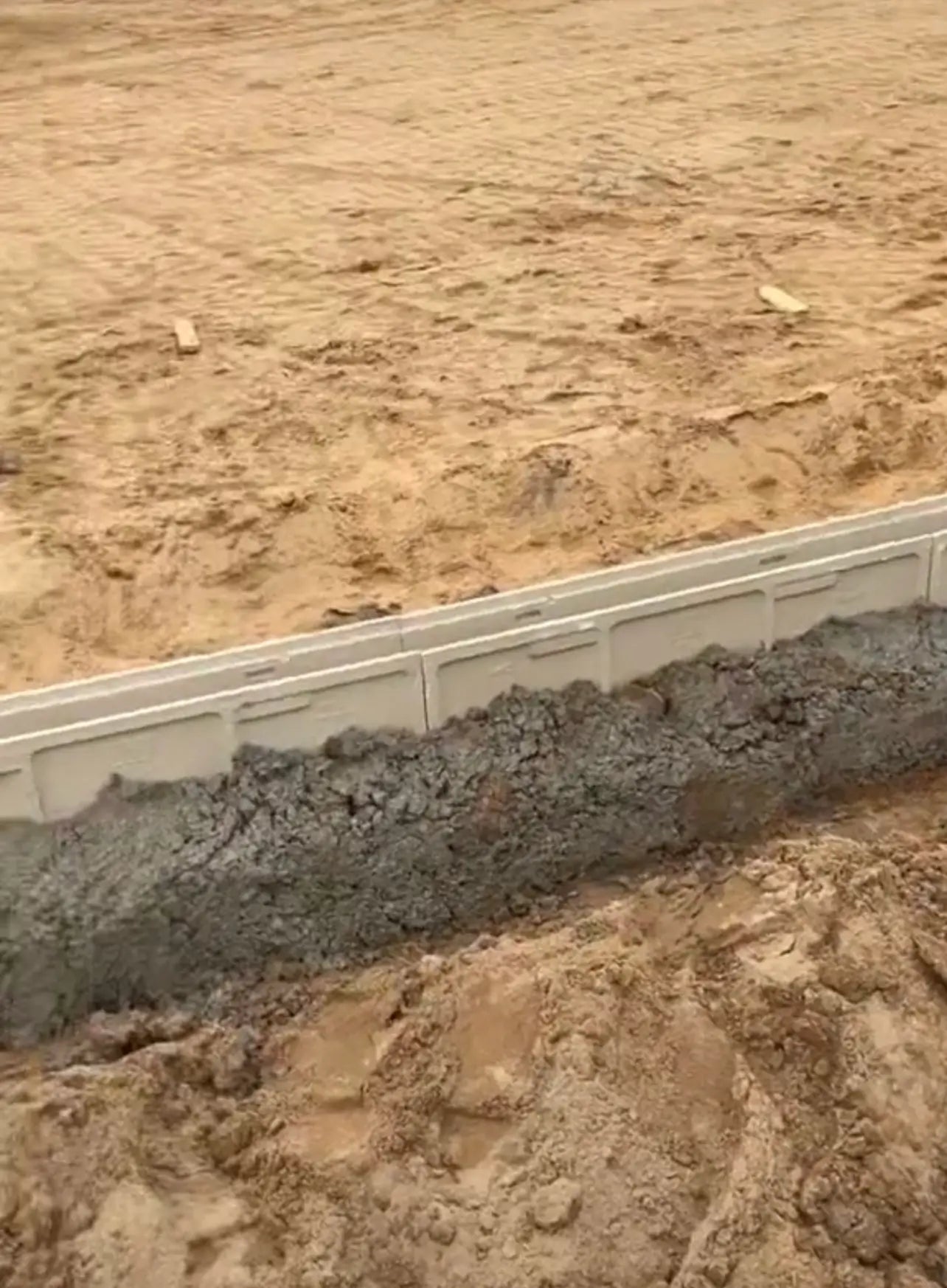 Track radius drainage